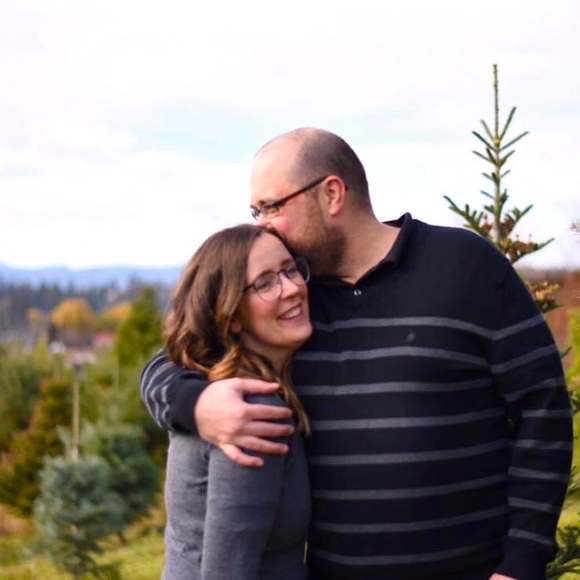 Meet your Posher, Amanda - Picture 1 of 1